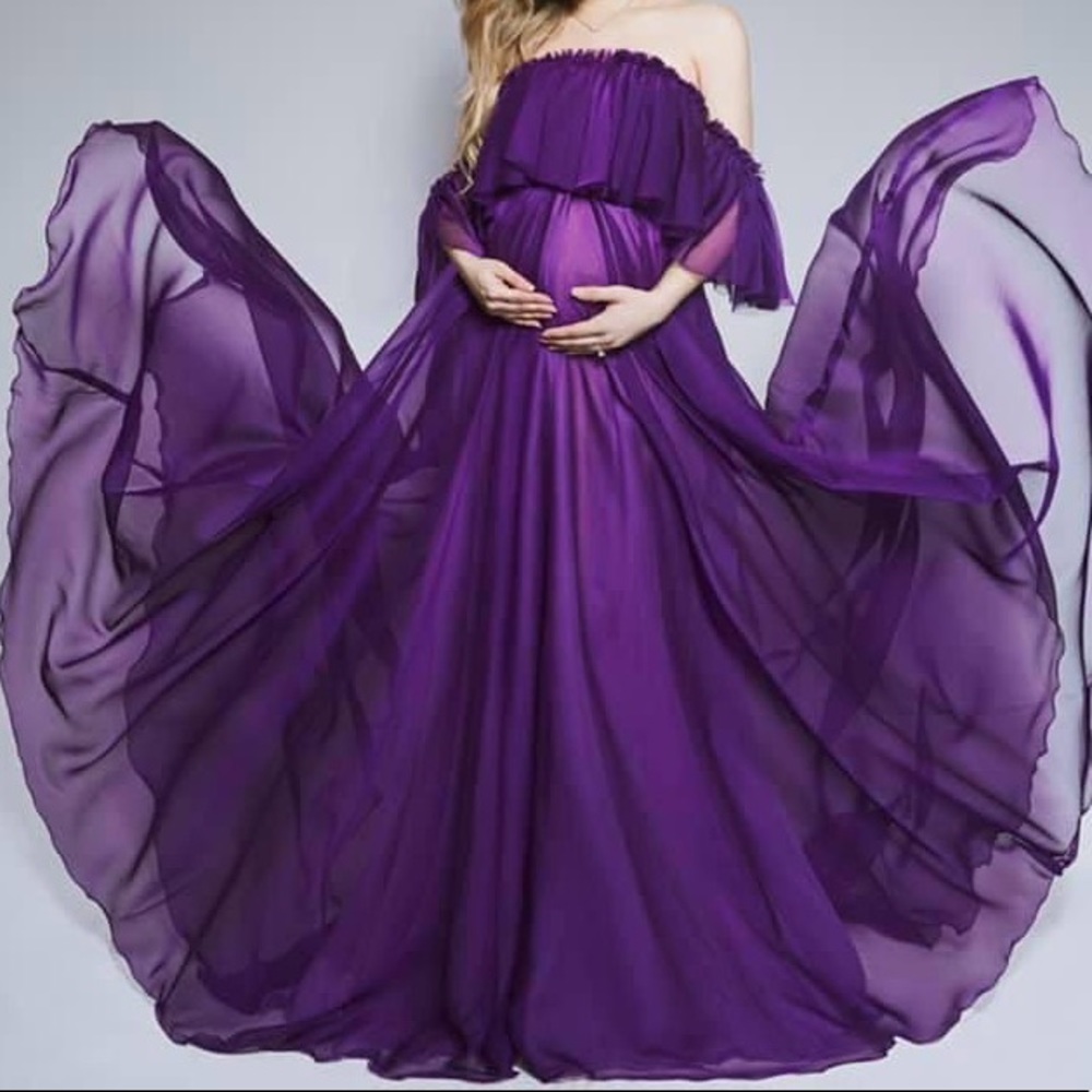 Dresses/ hats